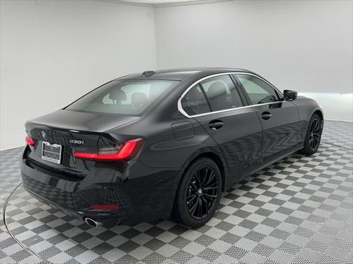 2024 BMW 330 i xDrive