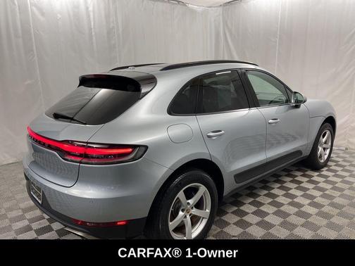 2021 Porsche Macan Base