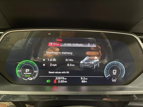 2021 Audi e-tron Premium Plus