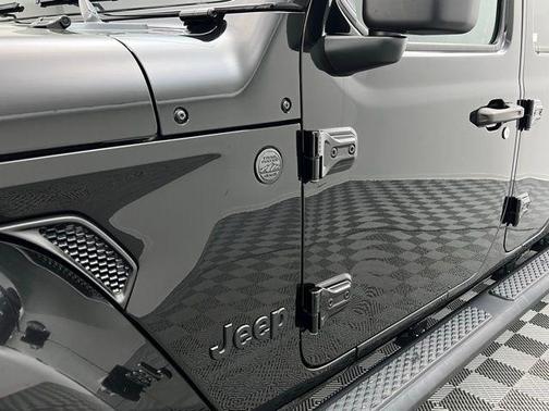 2023 Jeep Gladiator Sport S