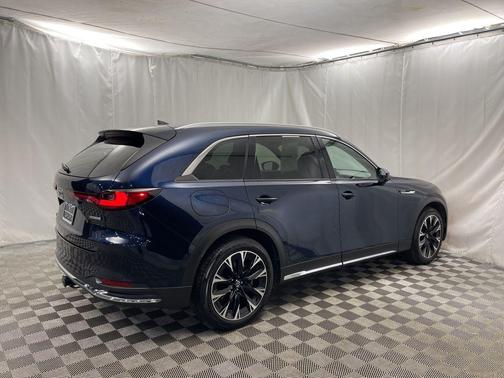 2024 Mazda CX-90 PHEV Premium
