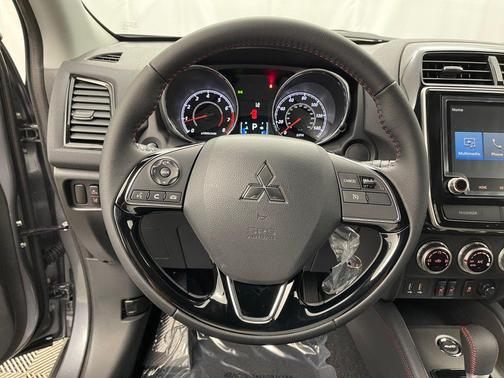 2025 Mitsubishi Outlander Sport 2.0 LE
