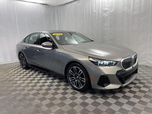 2024 BMW 530 i xDrive