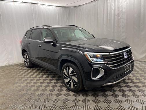 2024 Volkswagen Atlas 2.0T SE w/Technology 4MOTION