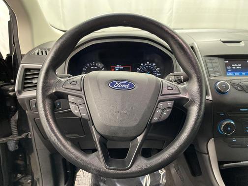 2018 Ford Edge SE