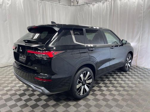 2025 Mitsubishi Outlander SE S-AWC