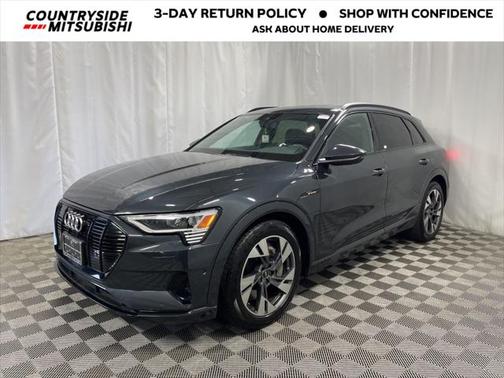 2022 Audi e-tron Premium
