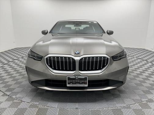 2024 BMW 530 i xDrive