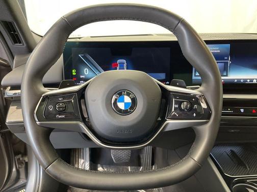 2024 BMW 530 i xDrive