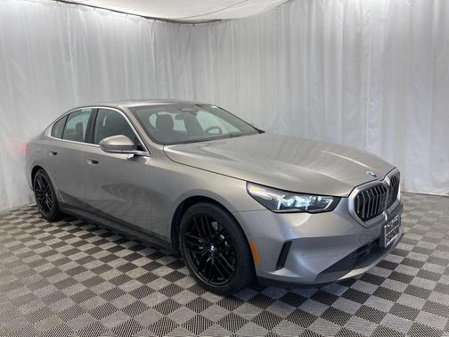 2024 BMW 530 i xDrive