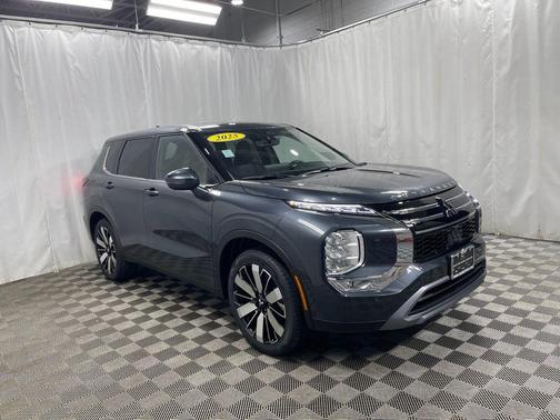 2025 Mitsubishi Outlander SE S-AWC