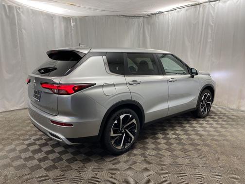 2024 Mitsubishi Outlander SE Black Edition S-AWC