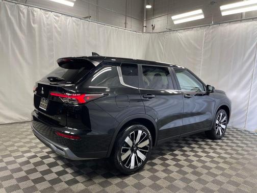 2025 Mitsubishi Outlander SE S-AWC