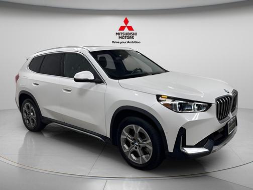 White 2025 BMW X1 xDrive28i