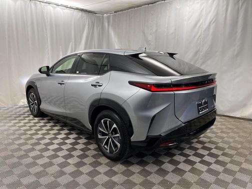 2023 Lexus RZ 450e Premium