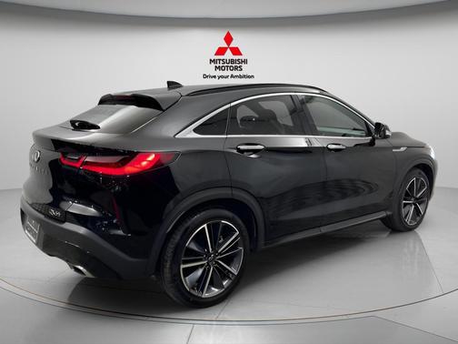 Black Obsidian 2024 INFINITI QX55 LUXE