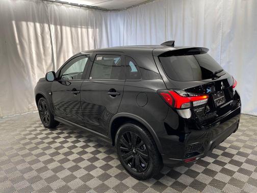 2025 Mitsubishi Outlander Sport 2.0 LE
