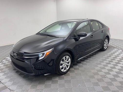 Midnight Black Metallic 2026 Toyota Corolla Hybrid SE