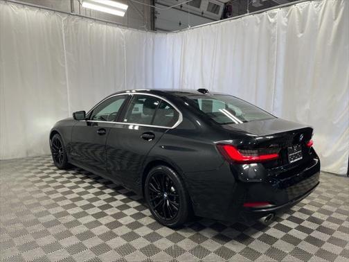 2024 BMW 330 i xDrive
