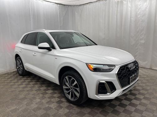 2024 Audi Q5 45 S line Premium Plus