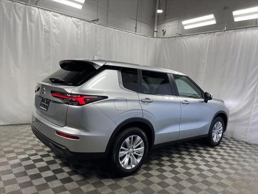 2025 Mitsubishi Outlander ES 2.5 S-AWC