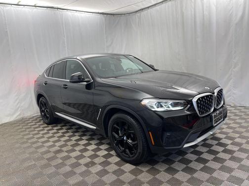 2024 BMW X4 xDrive30i