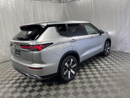 2025 Mitsubishi Outlander SE 2.5 S-AWC