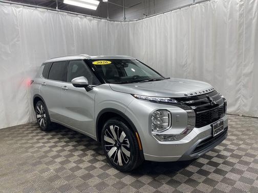 Alloy Silver Metallic 2026 Mitsubishi Outlander SEL 1.5T S-AWC