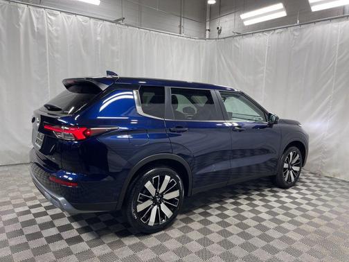 2025 Mitsubishi Outlander SE S-AWC