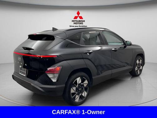 Abyss Black Pearl 2025 Hyundai KONA SEL