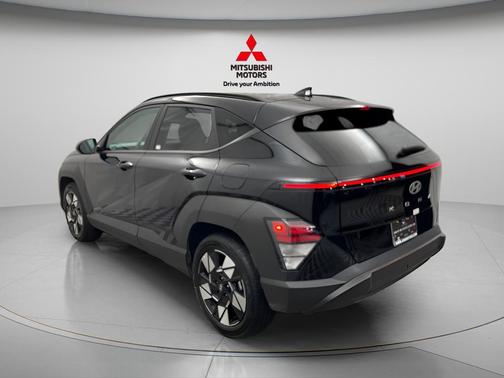 Abyss Black Pearl 2025 Hyundai KONA SEL