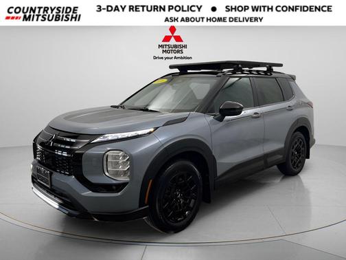 Moonstone Gray Metallic W/ Black Roof 2026 Mitsubishi Outlander Trail Edition S-AWC