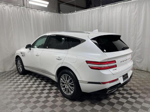 Uyuni White 2024 Genesis GV80 2.5T