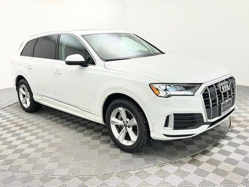 2024 Audi Q7 45 Premium Plus
