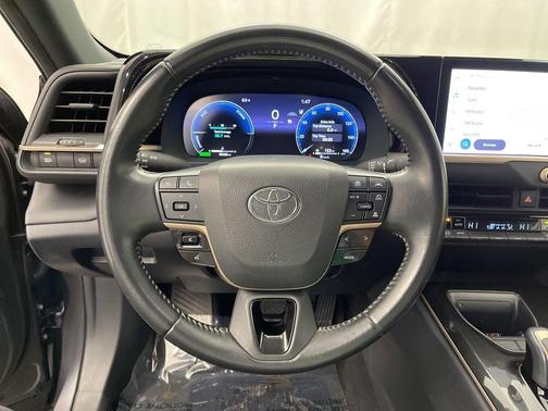 2024 Toyota Crown XLE