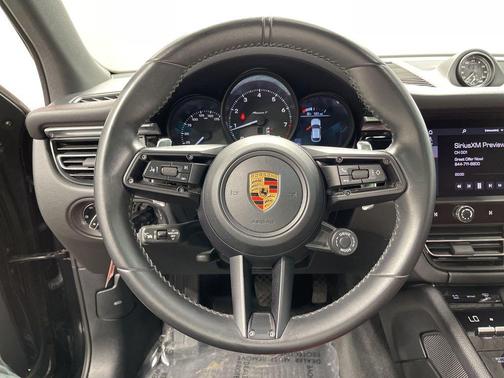 2023 Porsche Macan T