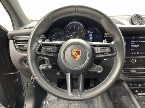 2023 Porsche Macan Base