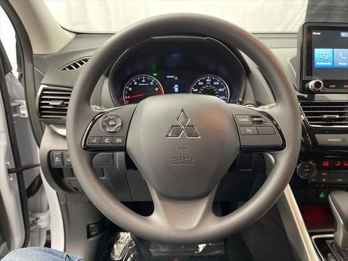 2025 Mitsubishi Eclipse Cross LE