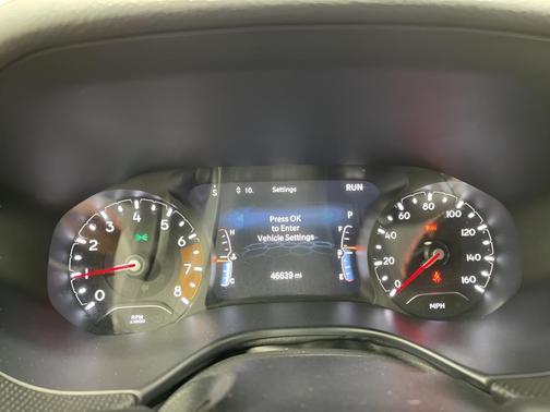 Bright White Clearcoat 2025 Jeep Compass Trailhawk