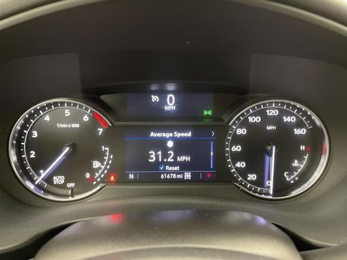 Argent Silver Metallic 2023 Cadillac XT4 Premium Luxury