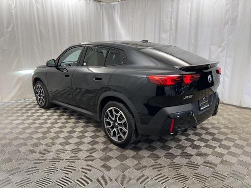 2025 BMW X2 xDrive28i