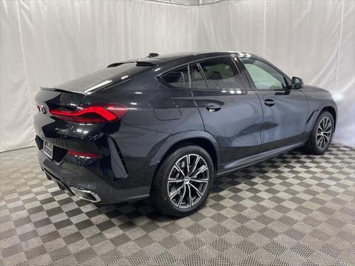 2025 BMW X6 xDrive40i