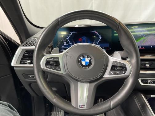 2025 BMW X6 xDrive40i