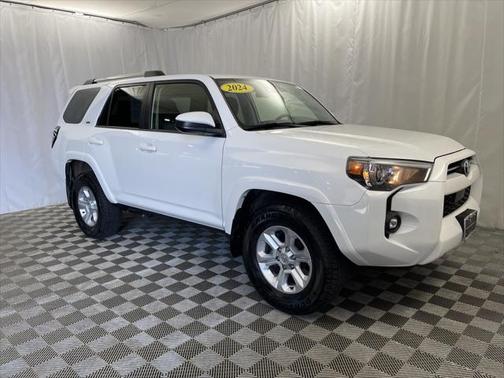 2024 Toyota 4Runner SR5