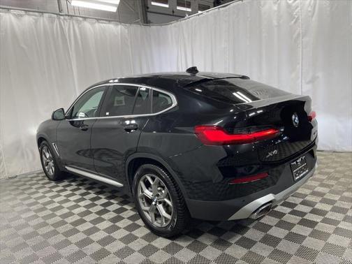 2024 BMW X4 xDrive30i