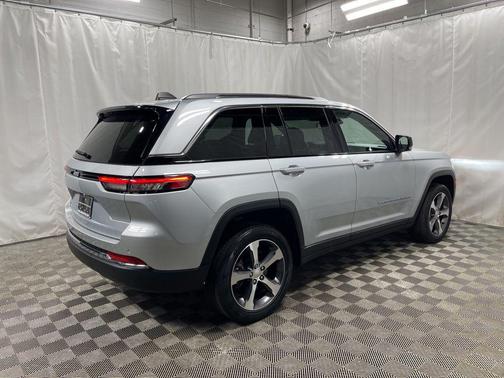 2023 Jeep Grand Cherokee 4xe Base