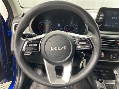 2023 Kia Seltos LX