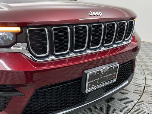 2024 Jeep Grand Cherokee Laredo