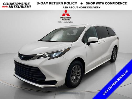 Ice Cap 2024 Toyota Sienna LE