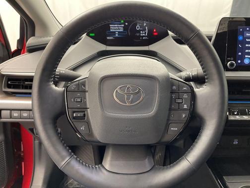 2024 Toyota Prius XLE